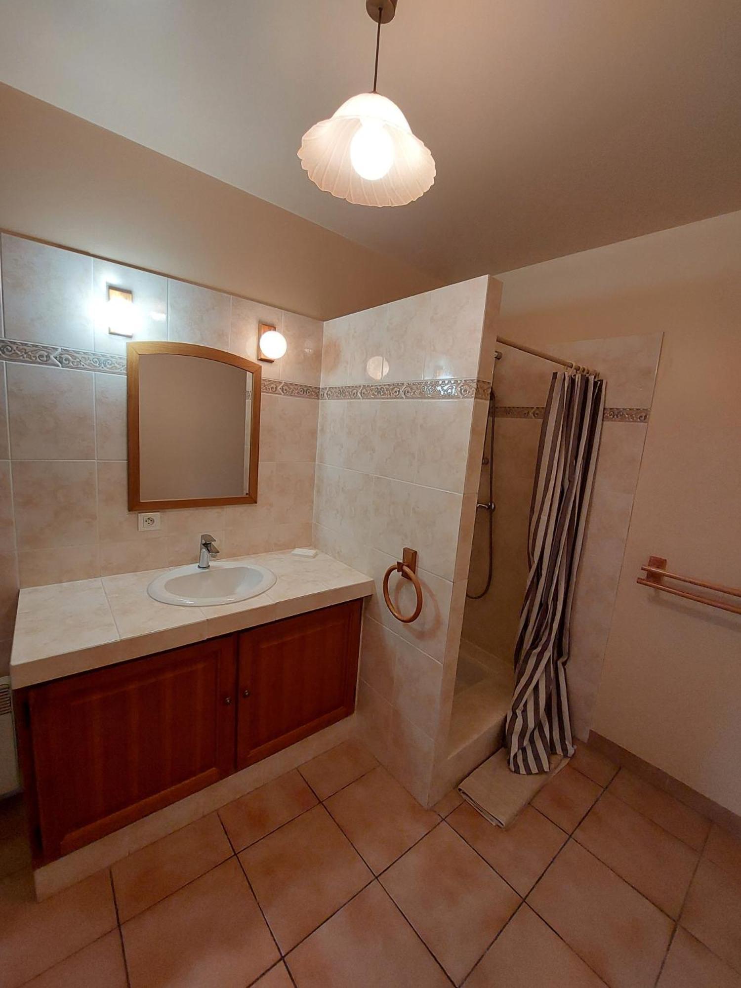 Mas Fontclaire - Sommieres Apartment Ngoại thất bức ảnh